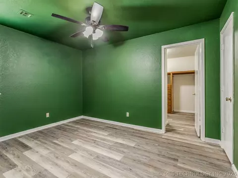 Bedroom - 415641 E 1094, Eufaula, OK 74426 photo 4 of 5