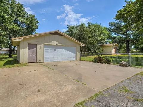 Exterior - 415641 E 1094, Eufaula, OK 74426 photo 4 of 8