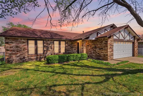 1204 SW 12th Pl, Wagoner, OK 74467