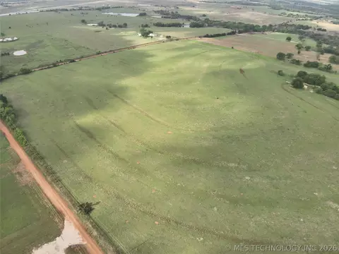 S Henney Road E, Coyle, OK 73027