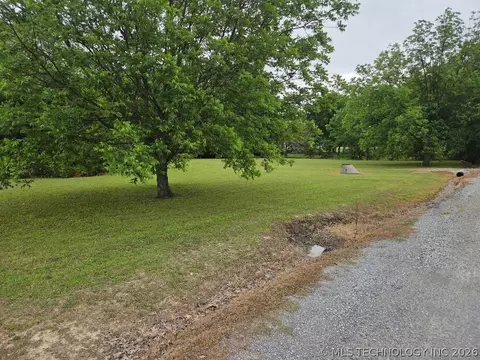 Hawkins Drive, Eufaula, OK 74432 photo 15