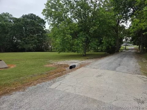 Hawkins Drive, Eufaula, OK 74432 photo 12