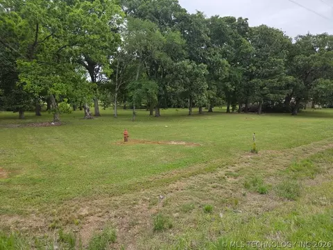Hawkins Drive, Eufaula, OK 74432 photo 18