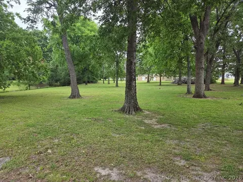 Hawkins Drive, Eufaula, OK 74432 photo 4