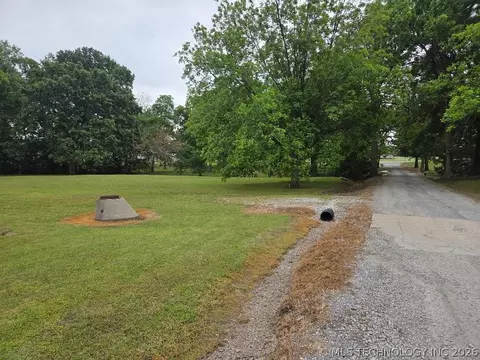 Hawkins Drive, Eufaula, OK 74432 photo 16