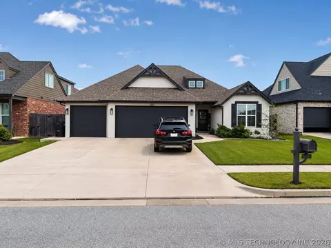2127 E 138th Pl S, Bixby, OK 74008