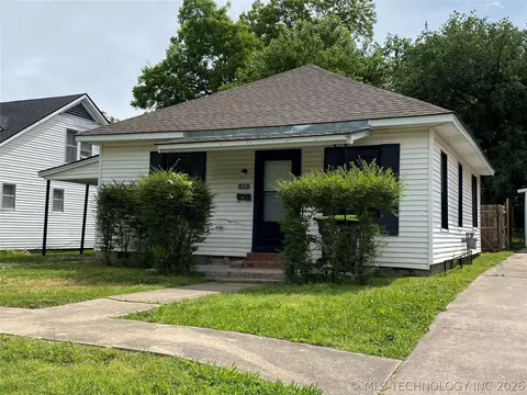 1026 S Stockton St, Ada, OK 74820