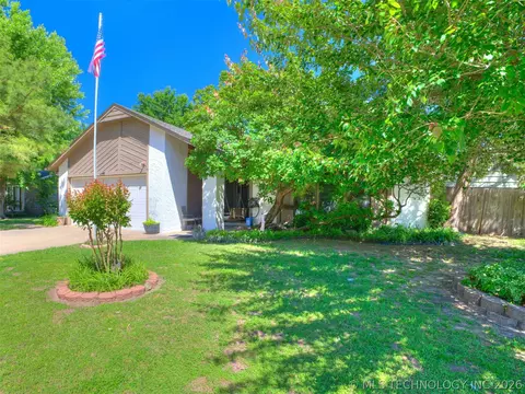 5843 S 94th East Pl, Tulsa, OK 74145
