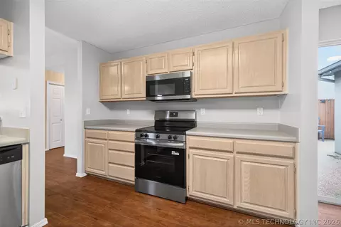8323 E 81st Pl, Tulsa, OK 74133 photo 17
