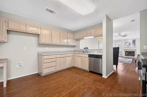 8323 E 81st Pl, Tulsa, OK 74133 photo 14