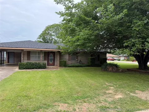 1303 Twin Lks, Madill, OK 73446