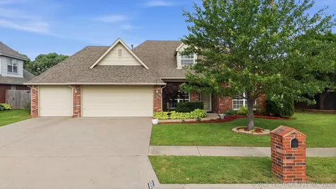 11212 N 131st East Pl, Owasso, OK 74055