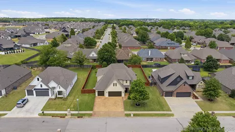 View/Area - 3121 E 146th Pl S, Bixby, OK 74008 photo 2 of 2