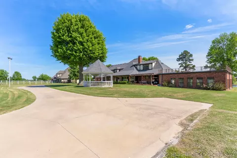 Exterior - 23075 E 87th St, Broken Arrow, OK 74014 photo 14 of 20