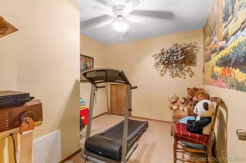 Bedroom - 23075 E 87th St, Broken Arrow, OK 74014 photo 9 of 9