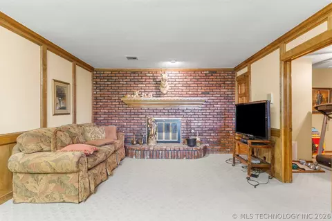 Living - 23075 E 87th St, Broken Arrow, OK 74014 photo 5 of 5