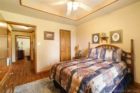 Bedroom - 5181 State Road 70 E, Durant, OK 74701 photo 3 of 4