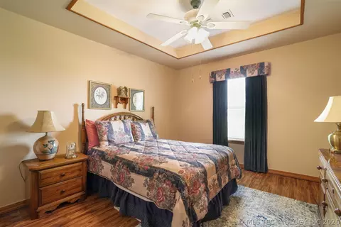 Bedroom - 5181 State Road 70 E, Durant, OK 74701 photo 4 of 4