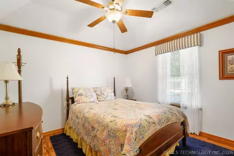 Bedroom - 5181 State Road 70 E, Durant, OK 74701 photo 2 of 4