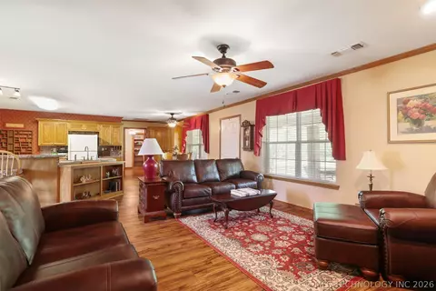 Living - 5181 State Road 70 E, Durant, OK 74701 photo 1 of 1