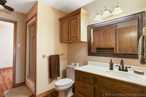 Bath - 5181 State Road 70 E, Durant, OK 74701 photo 1 of 2
