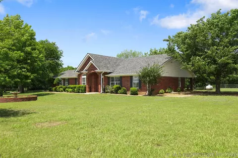 Exterior - 5181 State Road 70 E, Durant, OK 74701 photo 2 of 7