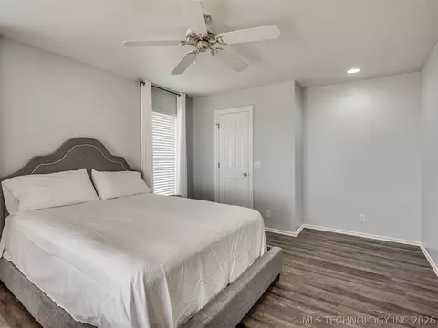 Bedroom - 423310 E 1169 Rd, Eufaula, OK 74432 photo 5 of 8
