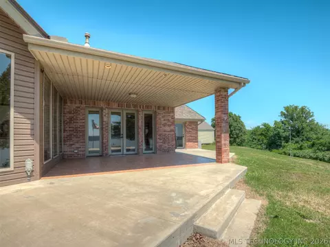 Exterior - 423310 E 1169 Rd, Eufaula, OK 74432 photo 6 of 10