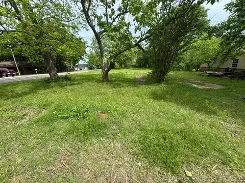 730 W 2nd, Ada, OK 74820