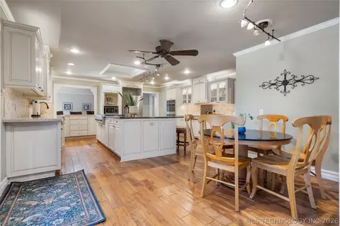 Kitchen - 3506 E 110th Pl, Tulsa, OK 74137 photo 3 of 4