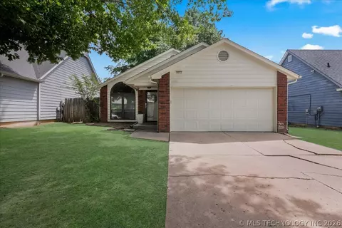6211 S 28th West Ave, Tulsa, OK 74132