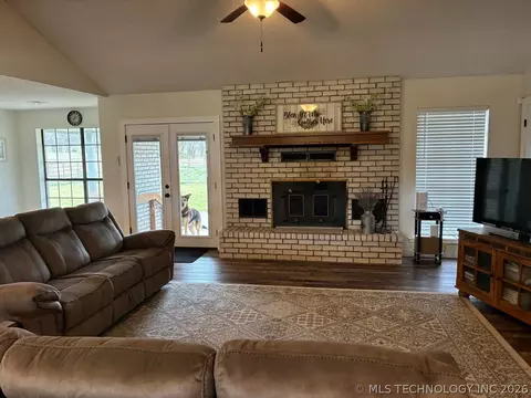 Living - 4313 County Road 4360, Eucha, OK 74342 photo 1 of 2