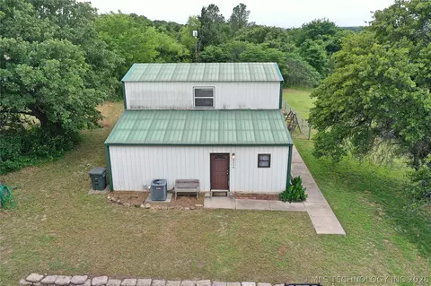 2670 Indian Hills Rd, Ardmore, OK 73401