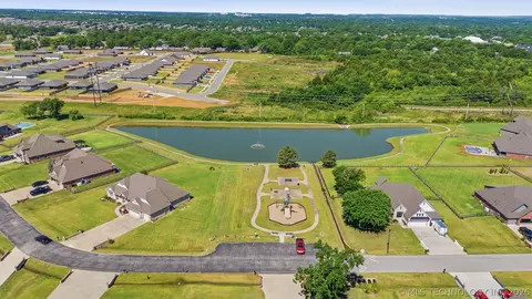 7863 S 266 Ave E, Broken Arrow, OK 74014