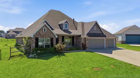 7863 S 266 Ave E, Broken Arrow, OK 74014
