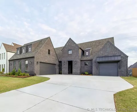 5915 E 127th Pl S, Bixby, OK 74008