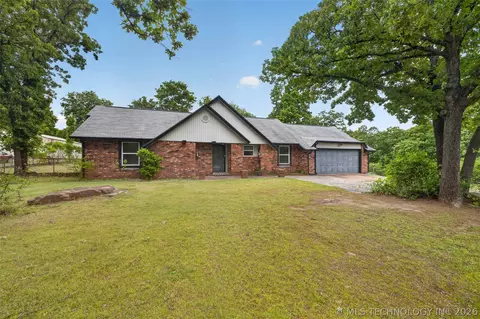 10476 Goldenrod Ln, Sand Springs, OK 74063