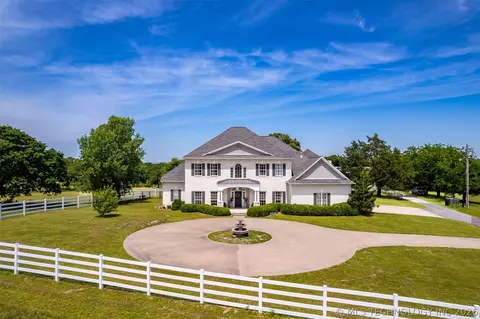 600 Laury Ln, Sapulpa, OK 74066