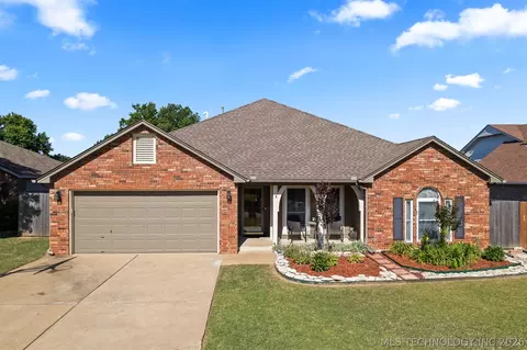 8508 N 102nd East Ave, Owasso, OK 74055