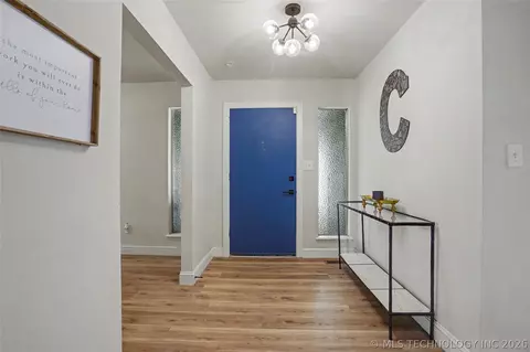 Entry Way - 10214 E 24th St, Tulsa, OK 74129 photo 2 of 2