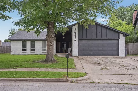 Exterior - 10214 E 24th St, Tulsa, OK 74129 photo 3 of 7