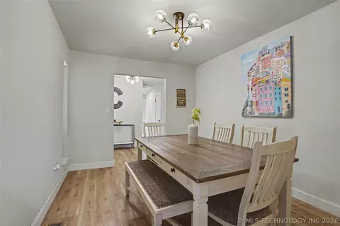 Dining - 10214 E 24th St, Tulsa, OK 74129 photo 3 of 4