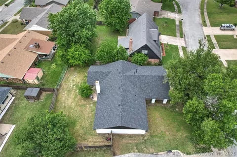 View/Area - 10214 E 24th St, Tulsa, OK 74129 photo 3 of 4
