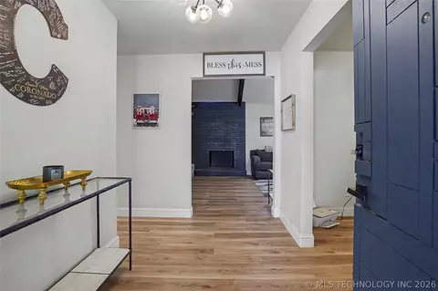 Entry Way - 10214 E 24th St, Tulsa, OK 74129 photo 1 of 2