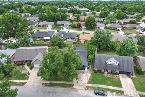 View/Area - 10214 E 24th St, Tulsa, OK 74129 photo 2 of 4