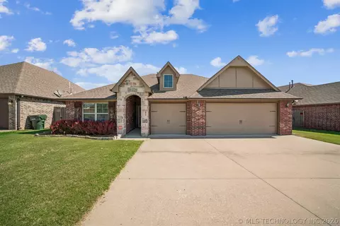 1006 W Missouri Ave, Claremore, OK 74019