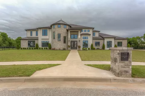 105 N 75th St, Broken Arrow, OK 74014