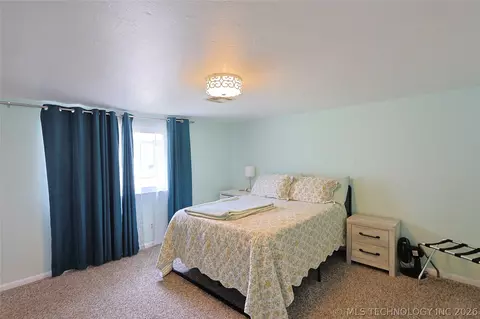 Bedroom - 115117 S 4278 Rd, Checotah, OK 74426 photo 3 of 4