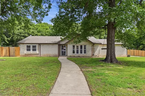 3637 E 143rd St S, Bixby, OK 74008