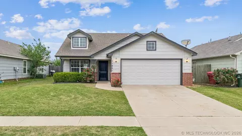 11431 E 110th Pl N, Owasso, OK 74055